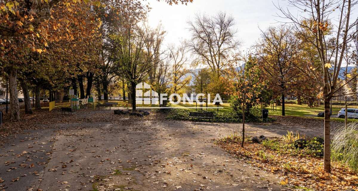 Appartement à SAINT-MARTIN-D&#039;HERES