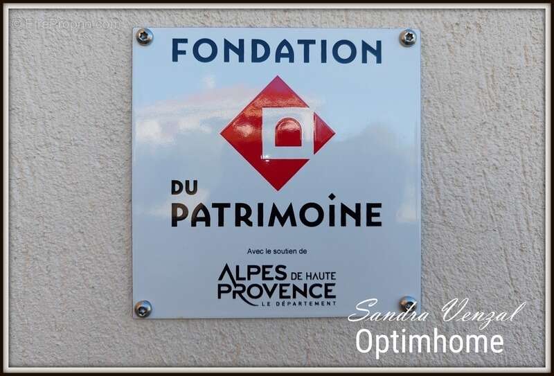 Appartement à VOLONNE