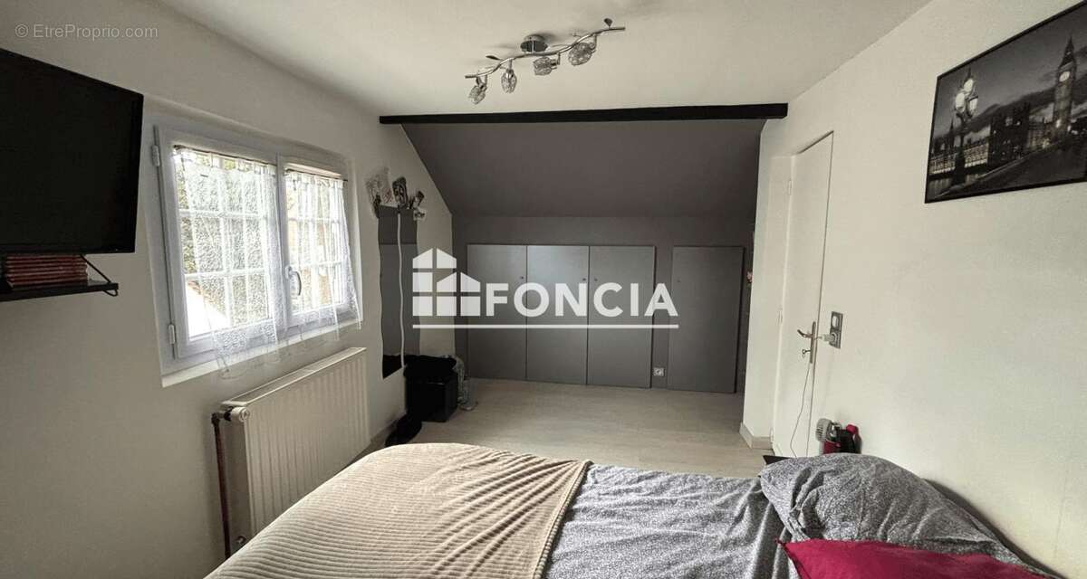 Maison à SAVIGNY-SUR-ORGE