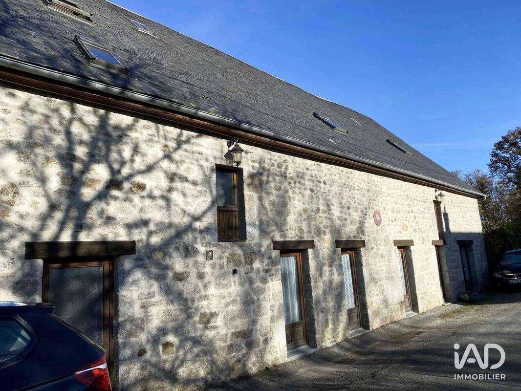 Photo 2 - Commerce à USSEL