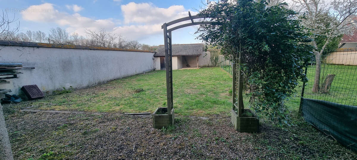 Maison à GALLARDON