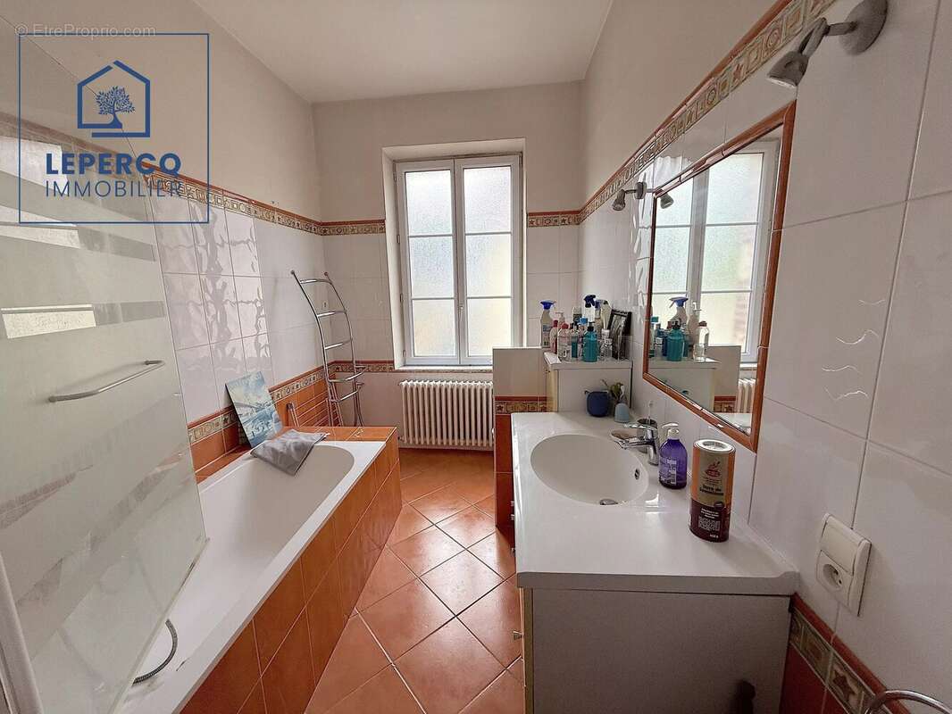 Appartement à NANTEUIL-LE-HAUDOUIN