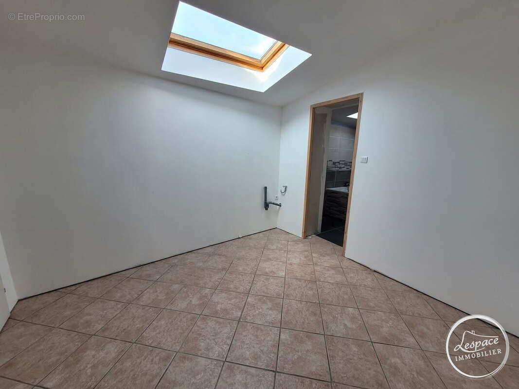 Maison à SAINTE-MARIE-KERQUE