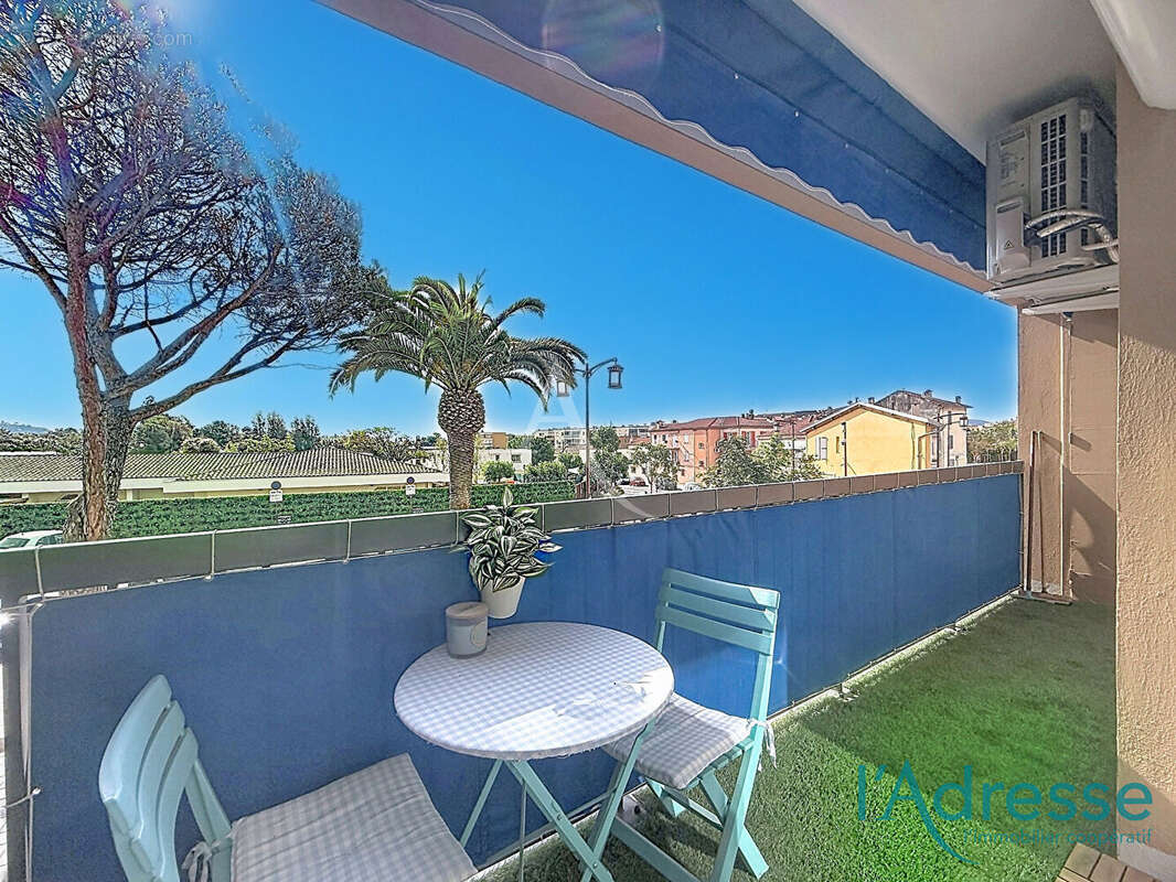 Appartement à MANDELIEU-LA-NAPOULE
