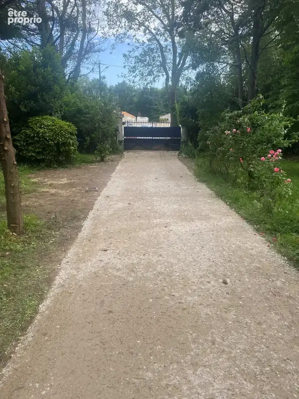 Magnifique terrain constructible, dans propriete d'exception, de 400 m2. a 10 mn de la rochelle. - photo 13