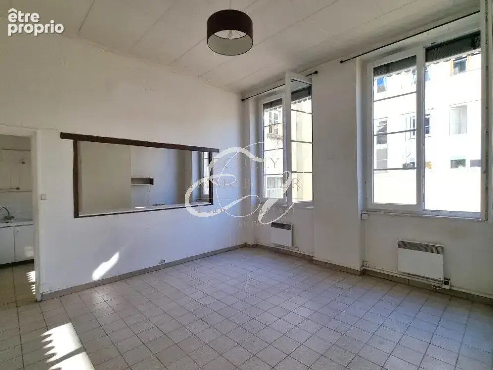 Vente lyon 69004 - croix rousse proche hopital canut 59m2 possible t3 a fort potentiel - photo 5