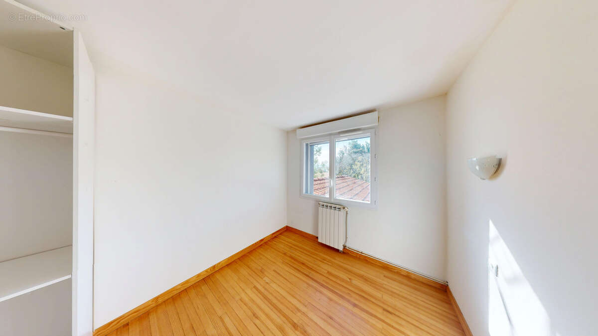 Maison à SAINT-ELIX-LE-CHATEAU