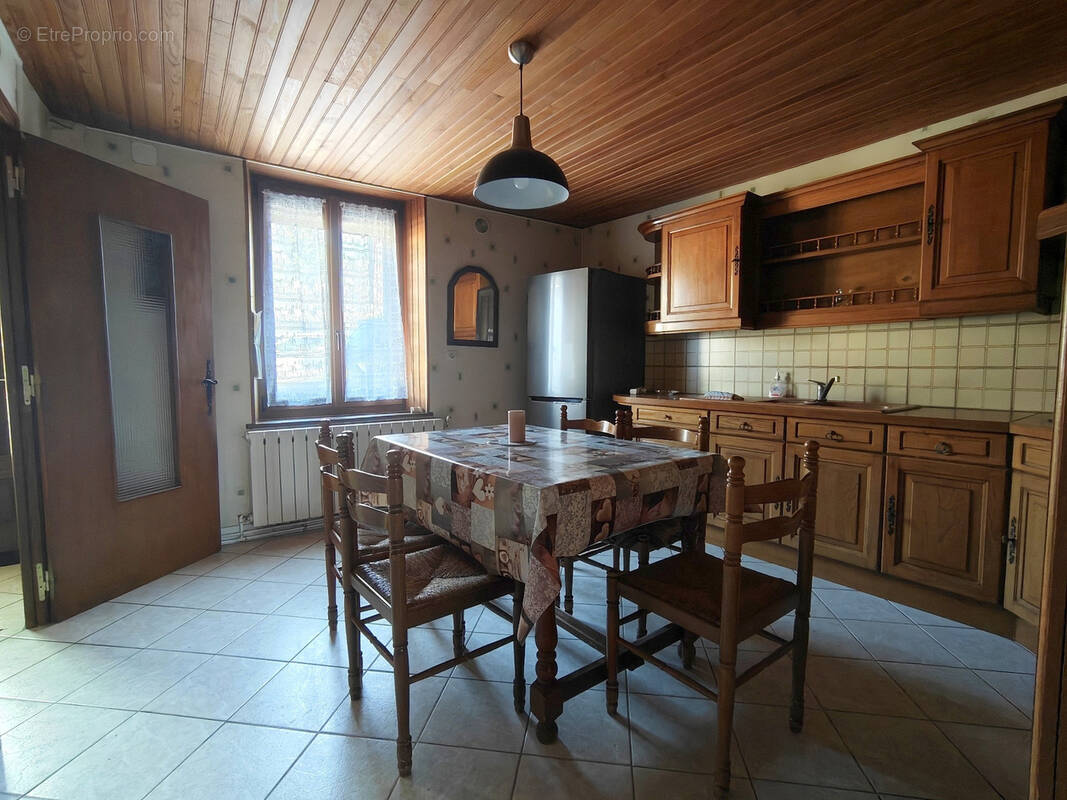 Maison à VANNES-LE-CHATEL