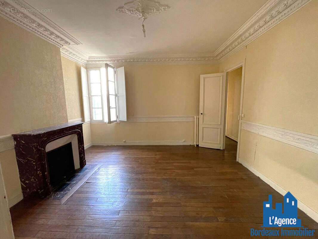Appartement à BORDEAUX
