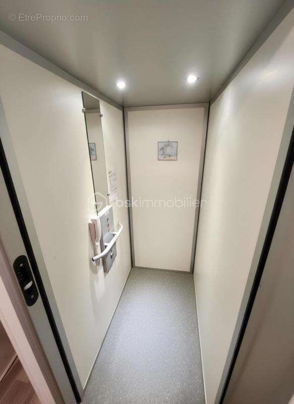 Maison de ville de 93 m² habitables, 3 pièces dont 2 chambres - photo 8
