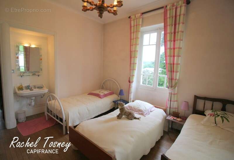 Maison à FOUGEROLLES