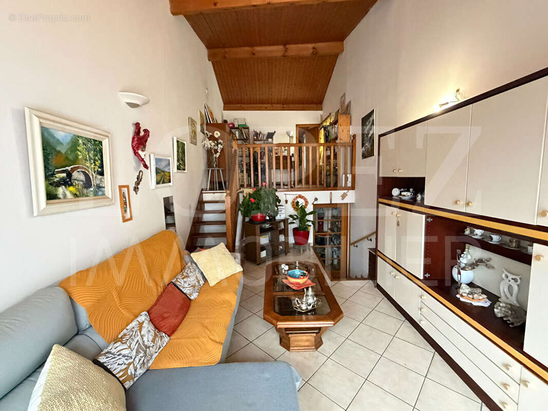 Maison à ESCOUSSENS