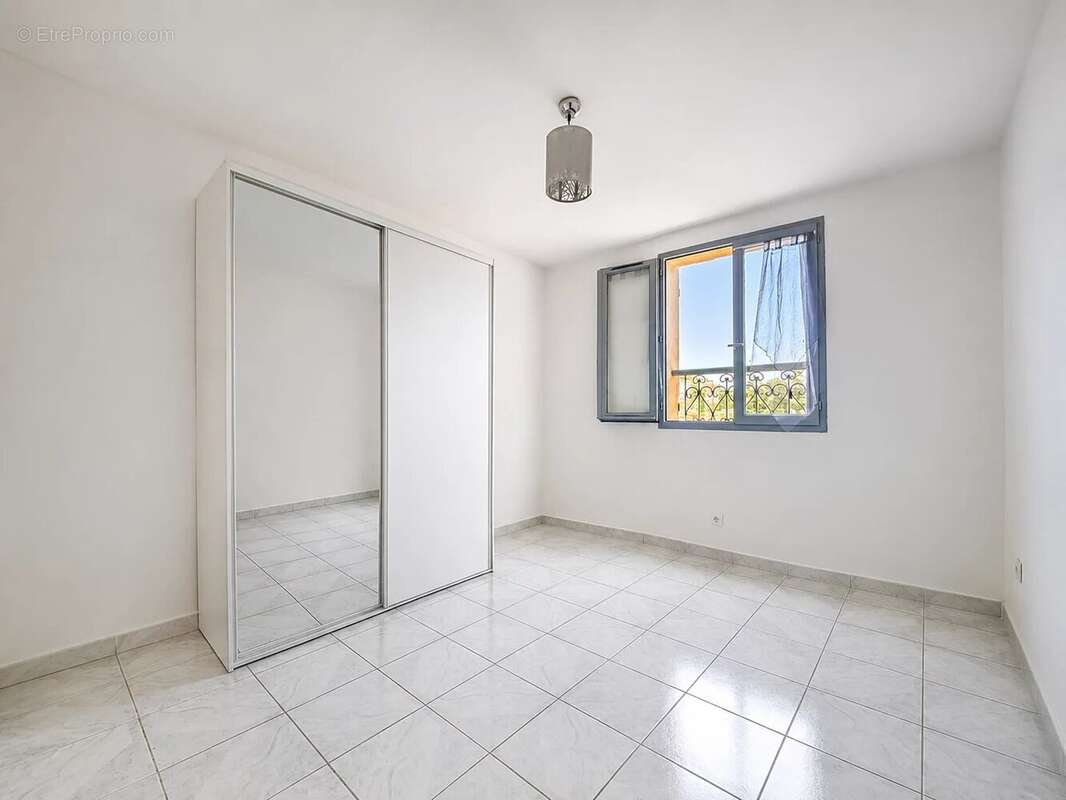 Maison à MARSEILLE-4E