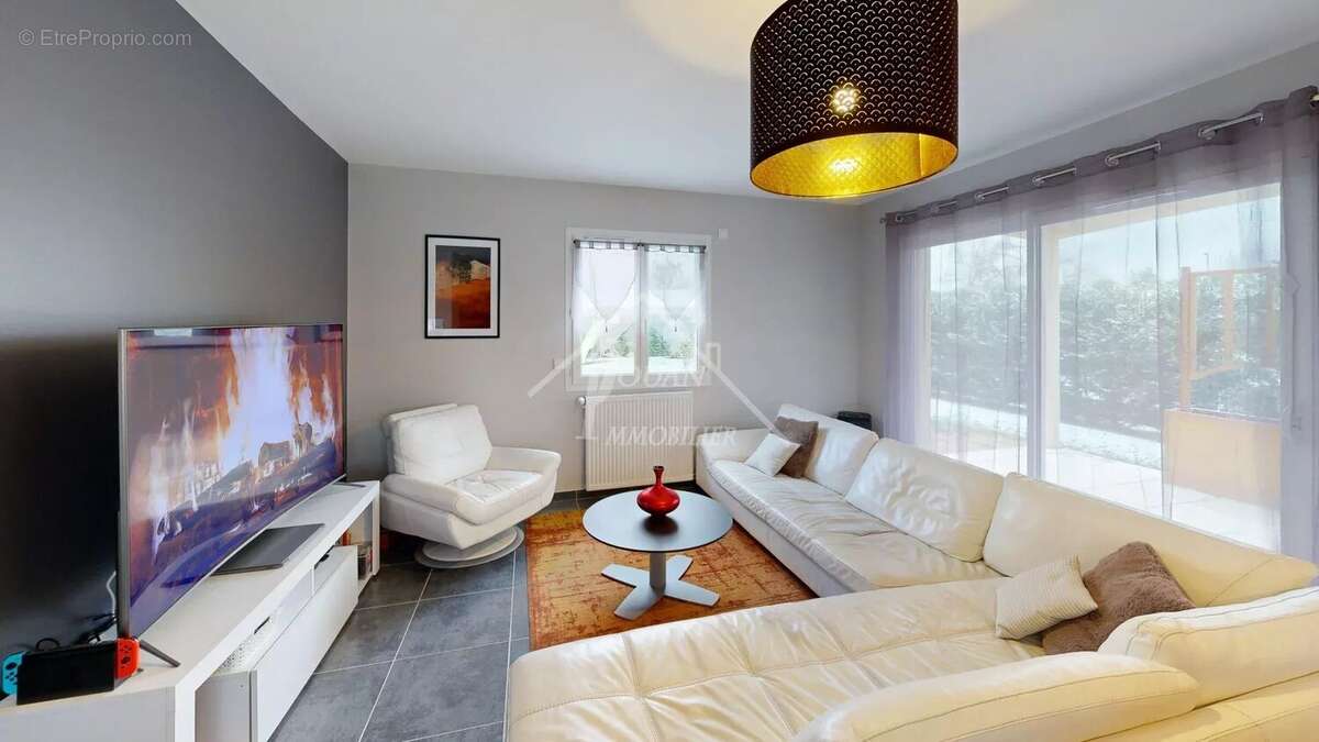 Maison à BROUT-VERNET