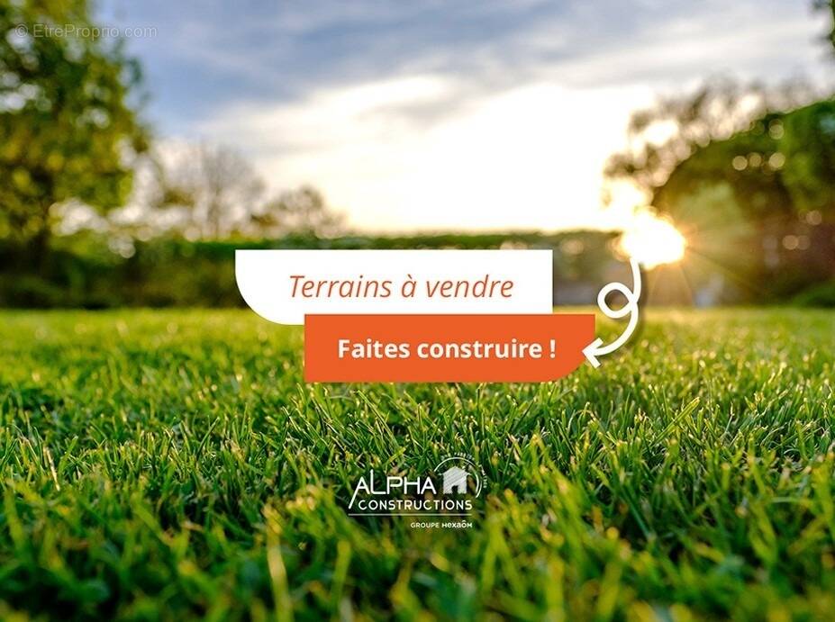 Terrain à CASTELNAU-MONTRATIER