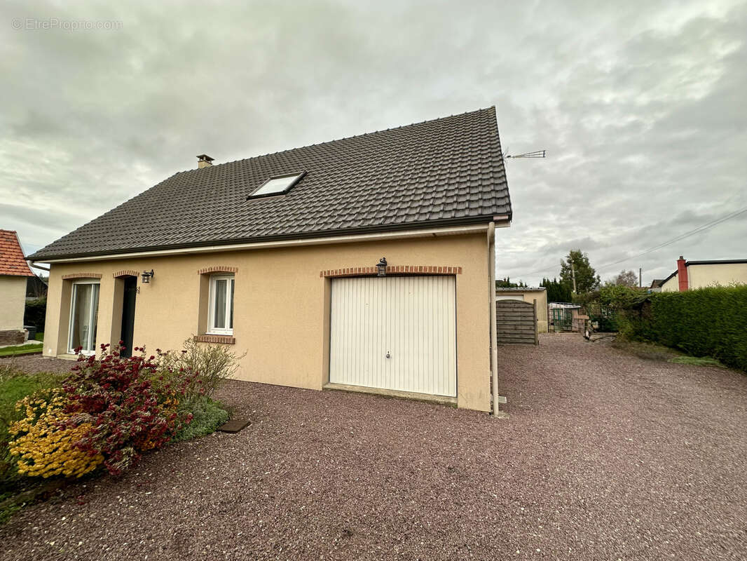 Maison à SAINT-NICOLAS-D'ALIERMONT