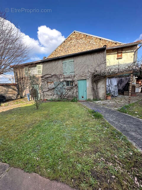 Maison à COMBRONDE