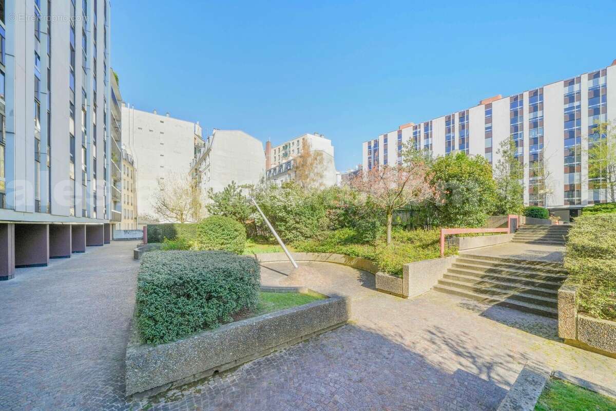 fria3-erni-cour - Appartement à PARIS-14E