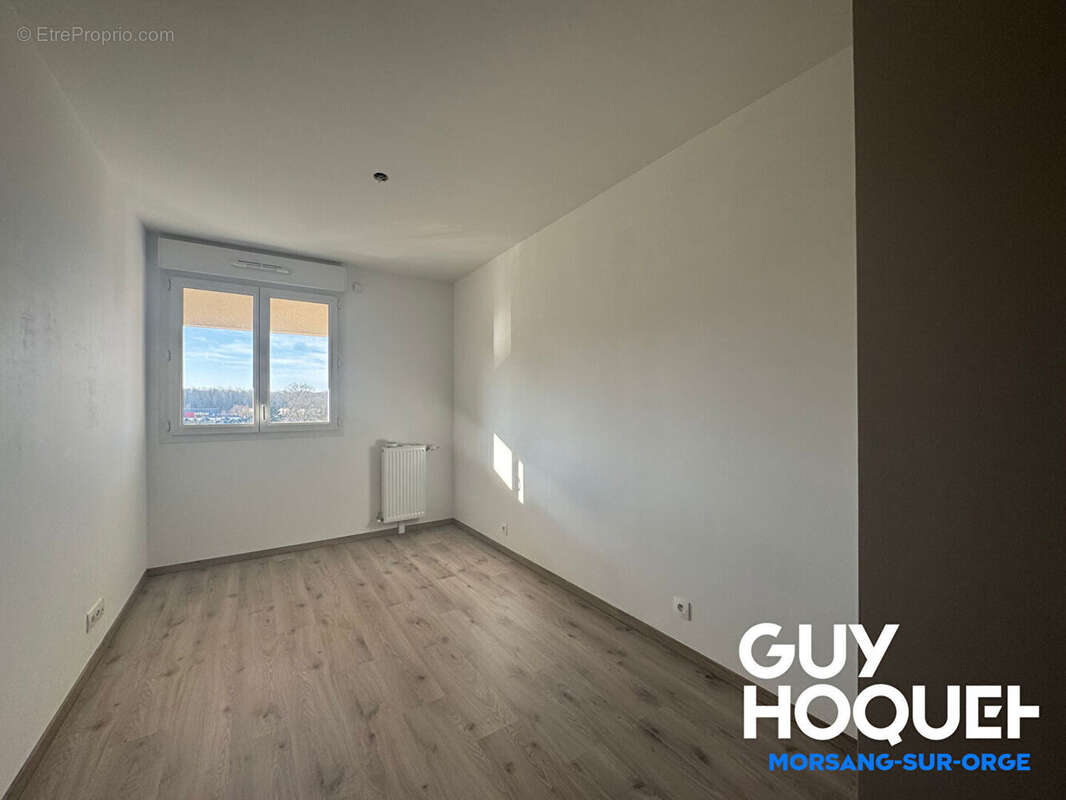 Appartement à FLEURY-MEROGIS