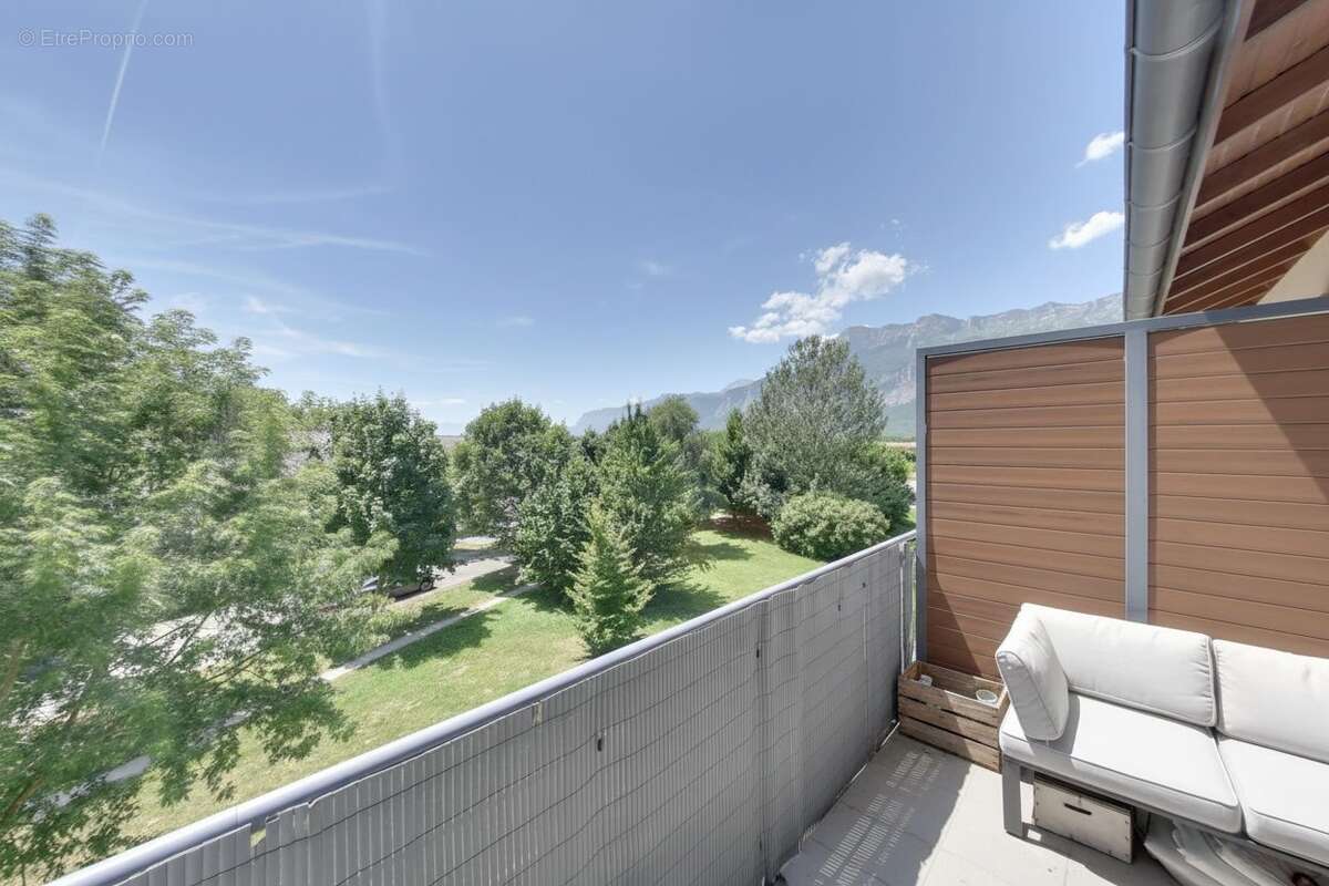 Appartement 62 m² à Tencin  - photo 7