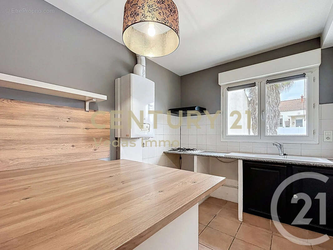 Maison à SAINT-JEAN-DE-VEDAS