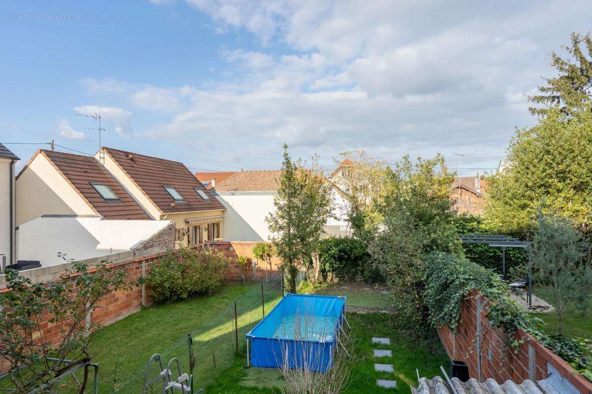 Maison à VILLEMOMBLE