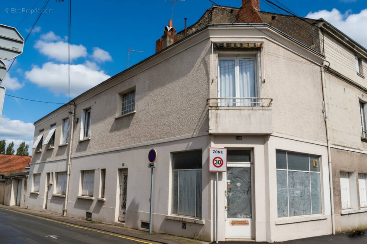 Maison à CHATELLERAULT