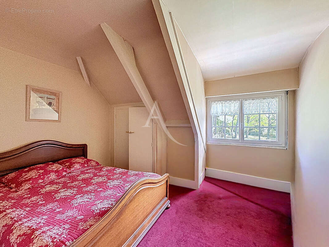 Carquefou Est, Propriété de charme 230 m²  au sol. - photo 11