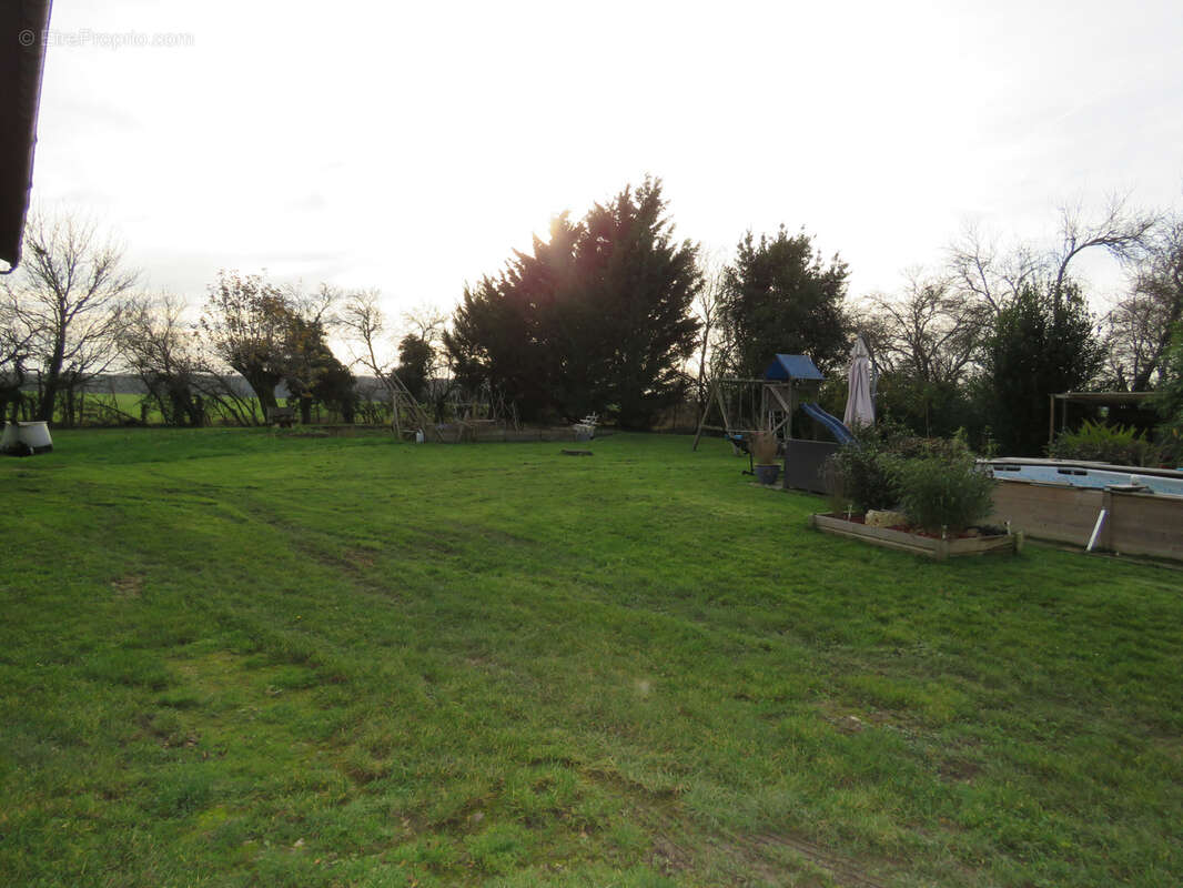 Maison à PERS-EN-GATINAIS