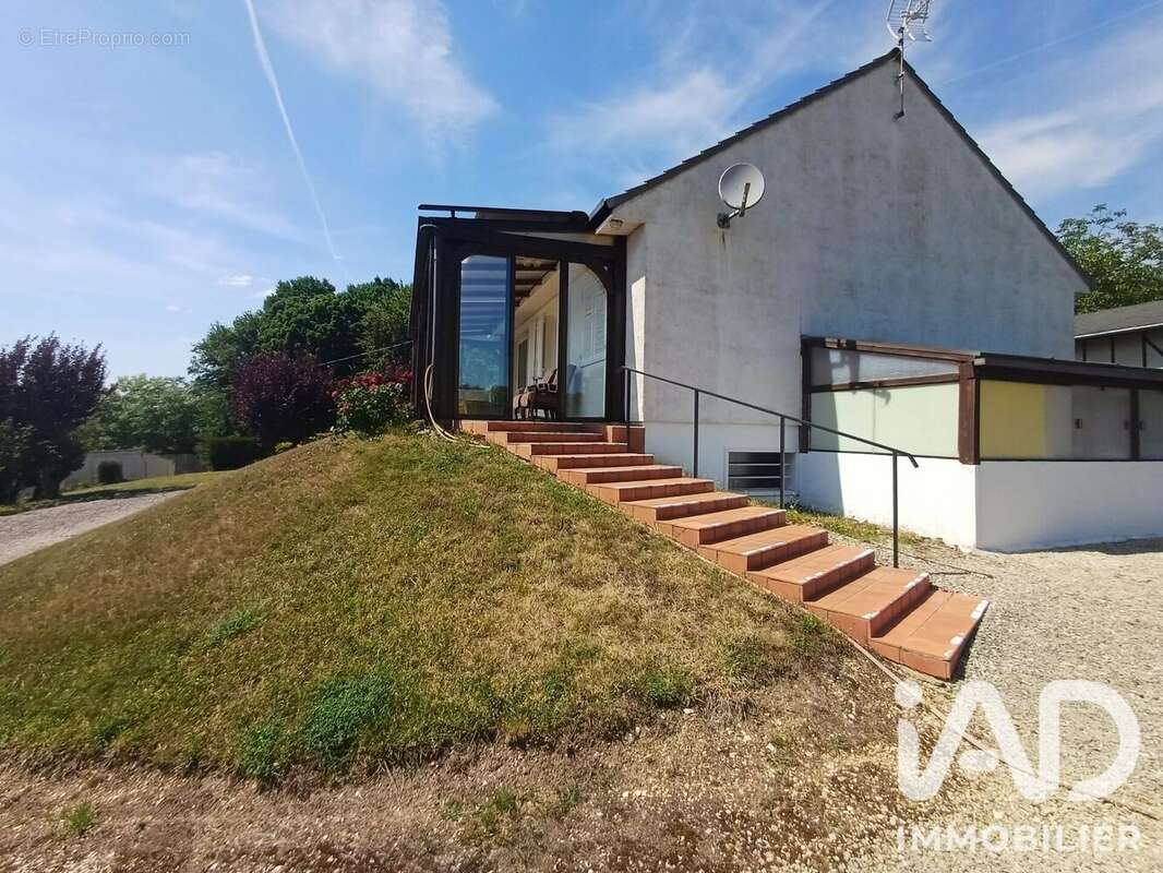 Maison 70 m² à Clerey  - photo 2