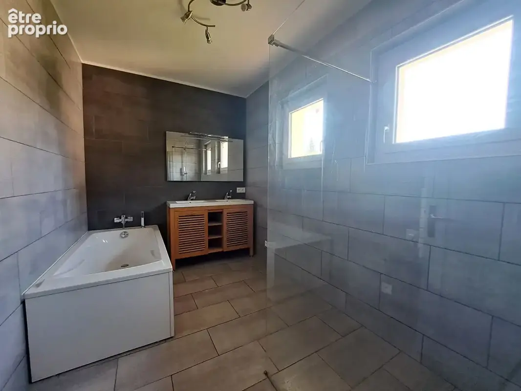 Maison individuelle familiale à Perrigny (39570) de 115m² , 5 pièces, 3 chambres, terrain 758m² - photo 10