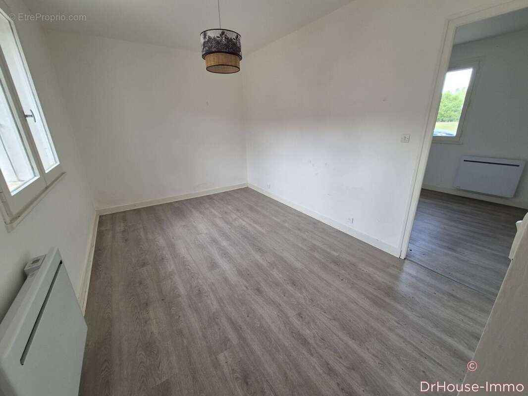 Appartement 79 m² à Veauche  - photo 16