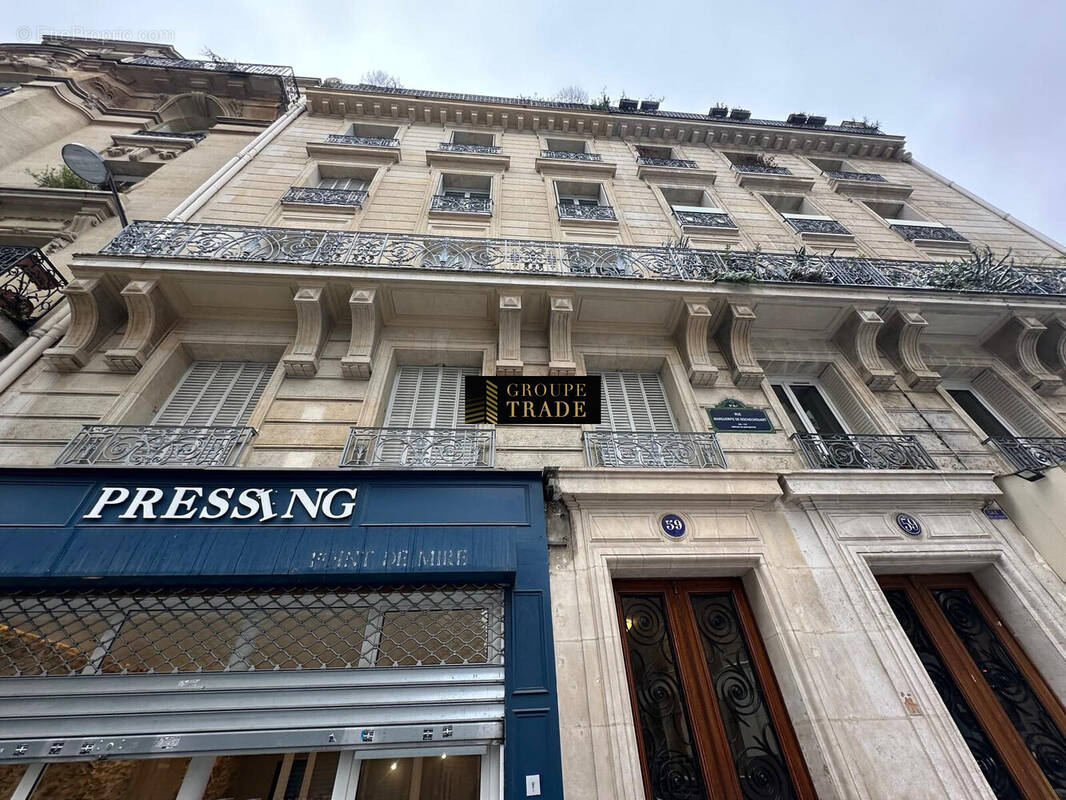 Appartement à PARIS-9E