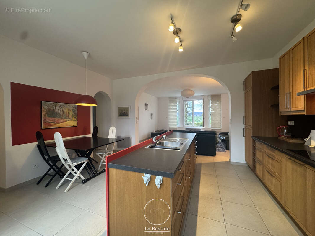 Maison à LA BATIE-ROLLAND