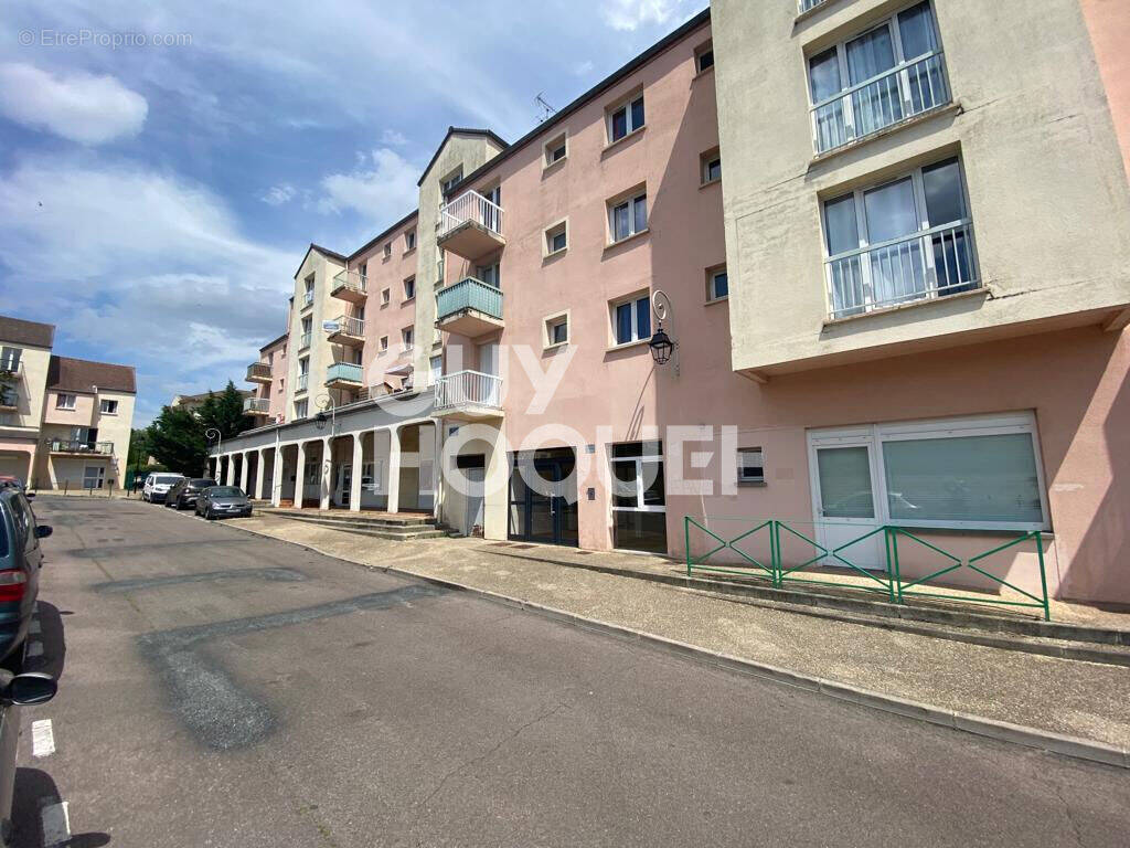 Appartement à ISSOU
