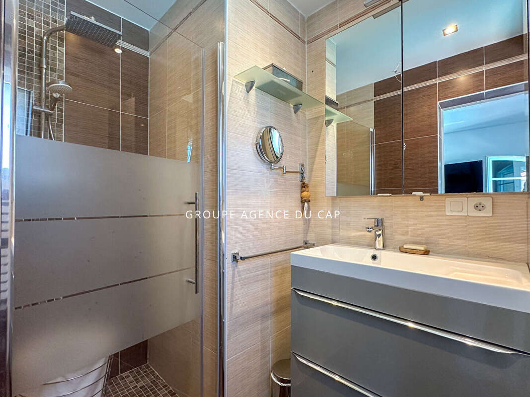 Maison à LES ISSAMBRES