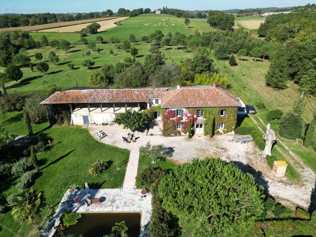Maison à L&#039;ISLE-EN-DODON