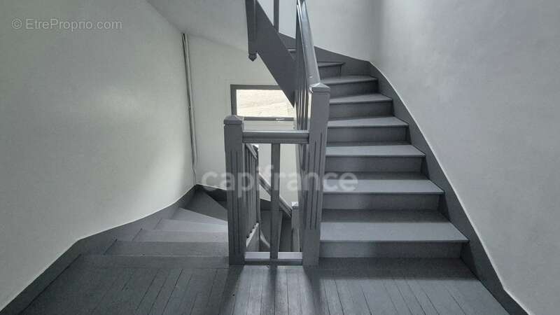 Appartement à vendre - 3 pièces avec Terrasse, Stationnement et Local de rangement à ETAMPES (91) - photo 11