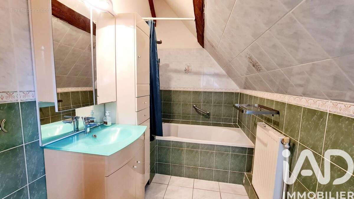 Maison 150 m² à Bonneville-La-Louvet  - photo 8