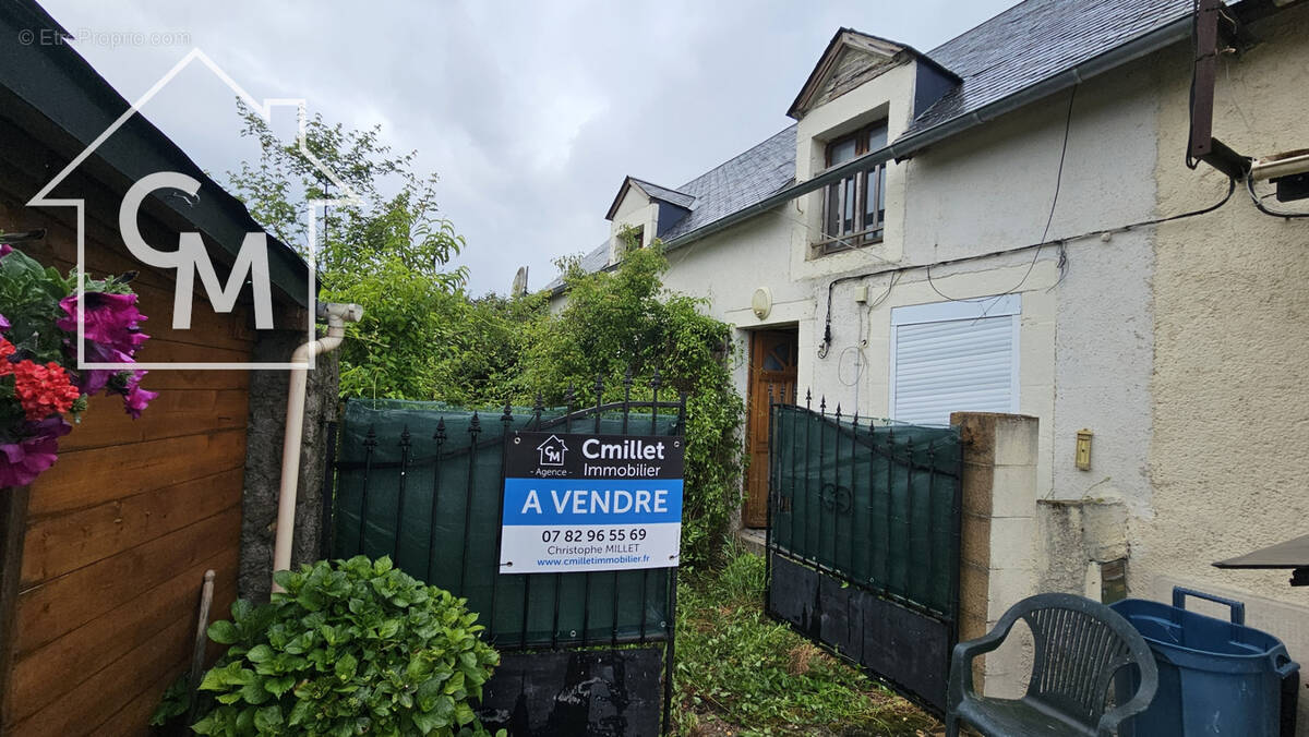 Maison à SAINT-GAULTIER