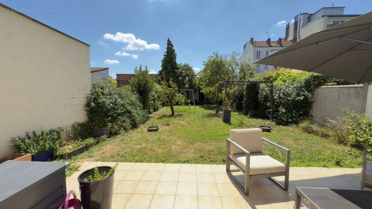 Maison à NEUILLY-SUR-MARNE