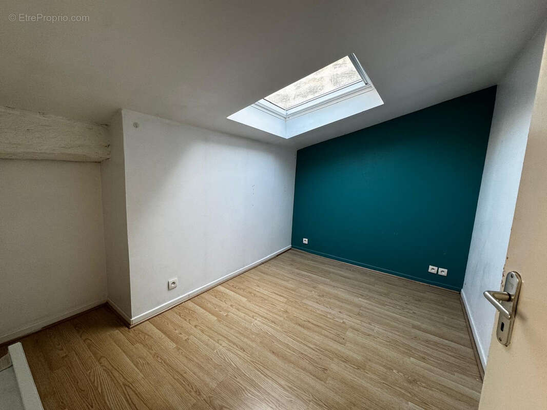 Appartement T3 duplex (côté cour) - Bordeaux PEY BERLAND (rue Castelmoron) - photo 4