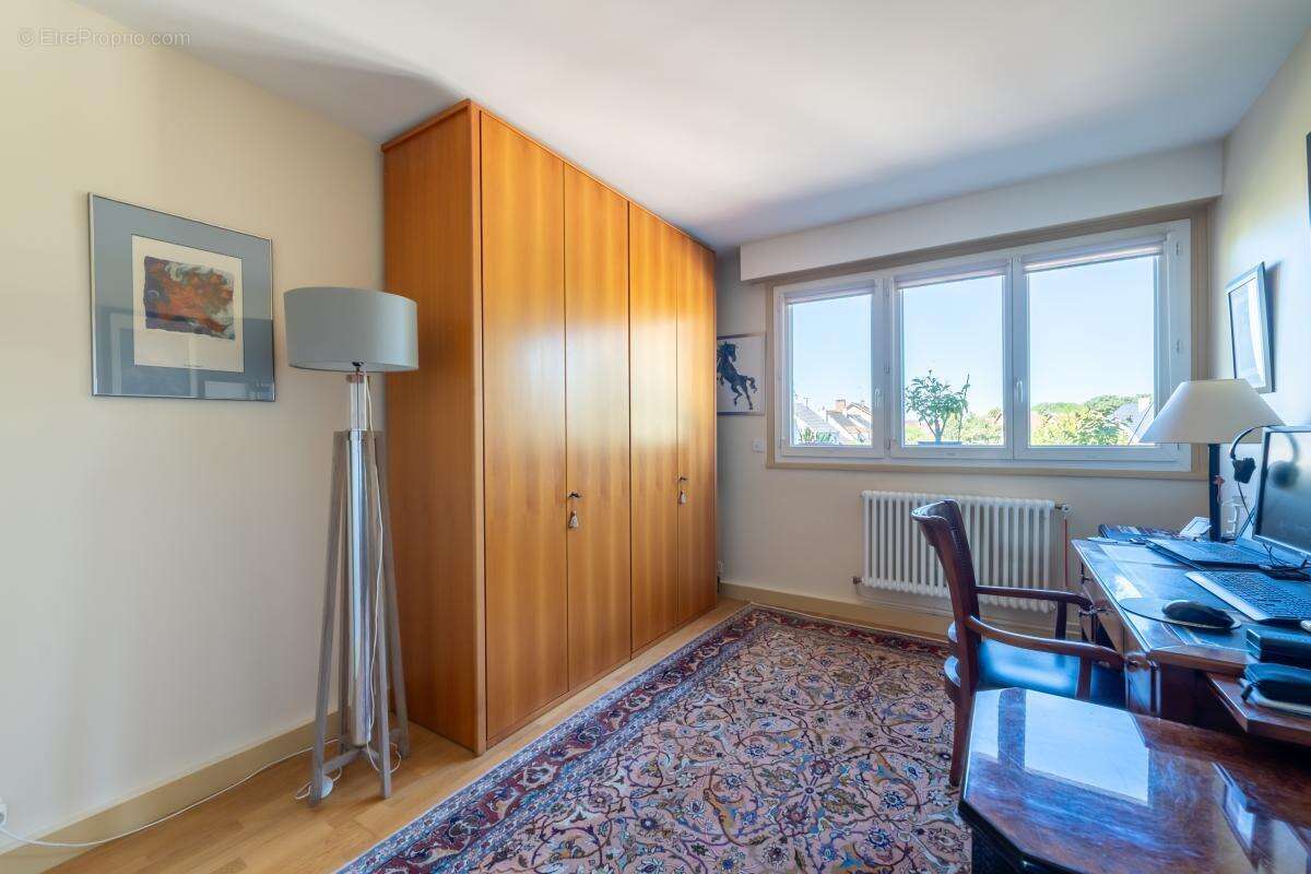 Appartement à VELIZY-VILLACOUBLAY