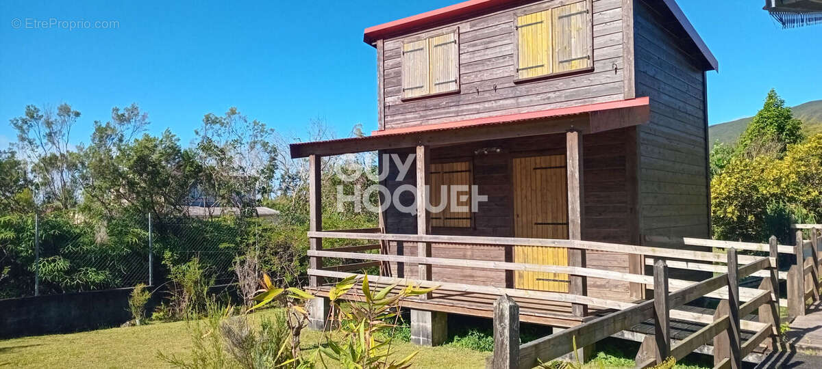 Maison à LA PLAINE-DES-PALMISTES