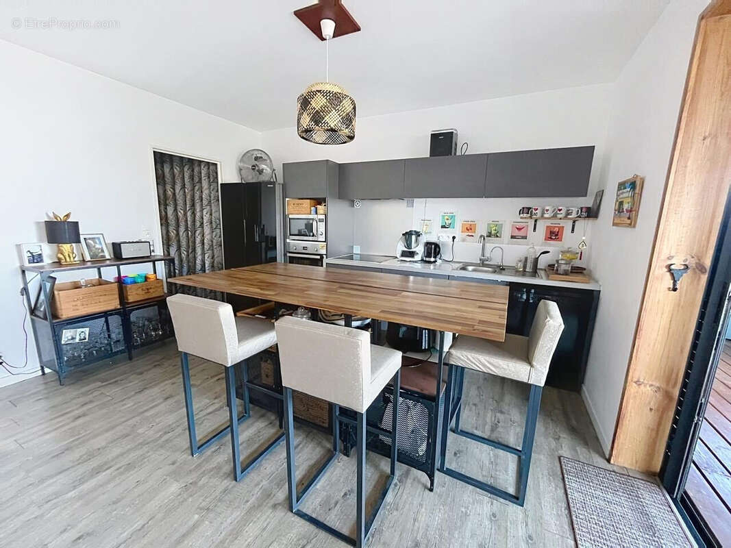 Maison 75 m² à Les Avirons  - photo 6