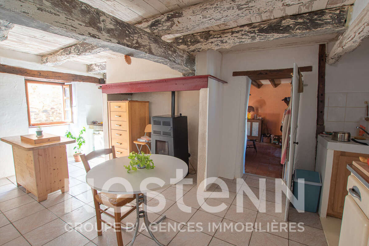 Maison de village type fermette aux multiples possibilités d'aménagement - photo 2