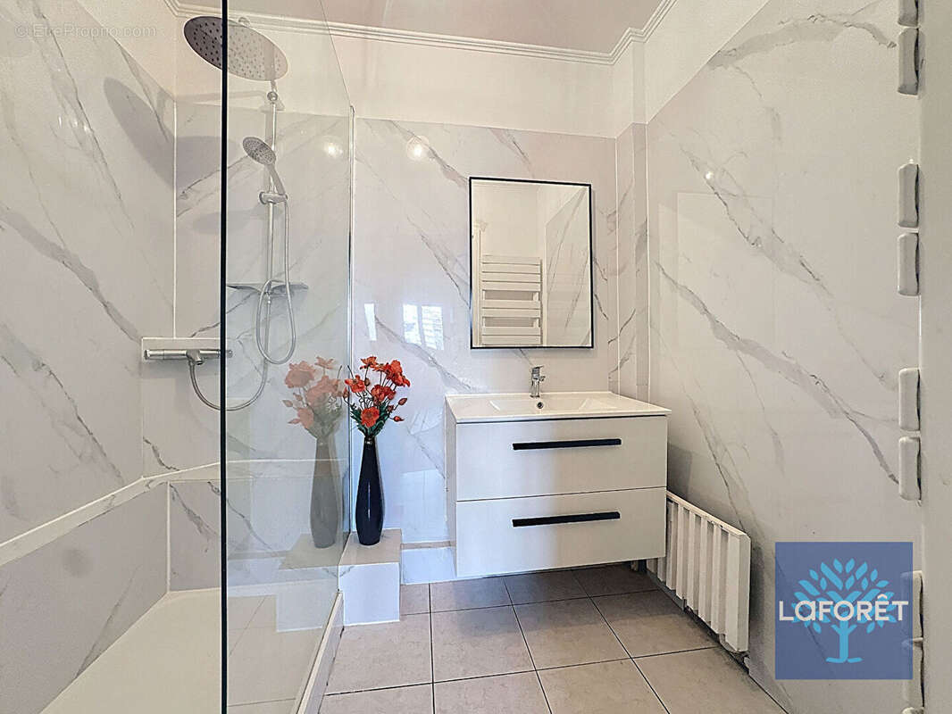 Appartement à CHILLY-MAZARIN