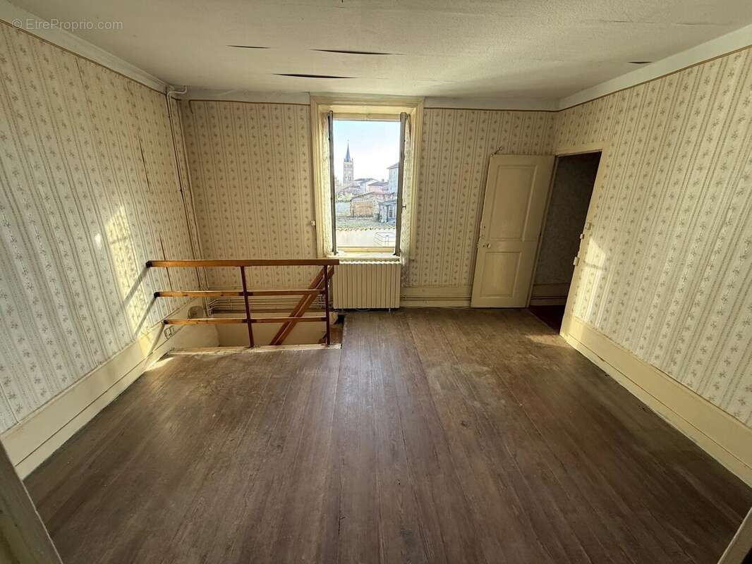 Maison à BELLEVILLE