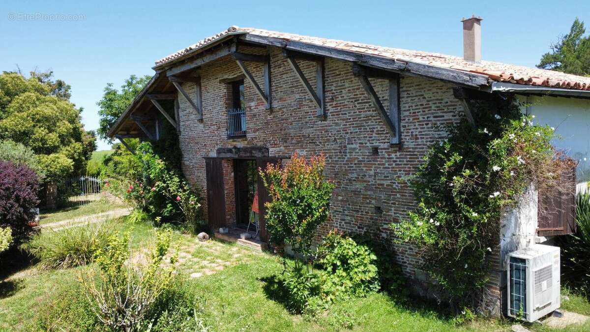 L'I.Jourdain, maison de charme et dépendance - photo 4
