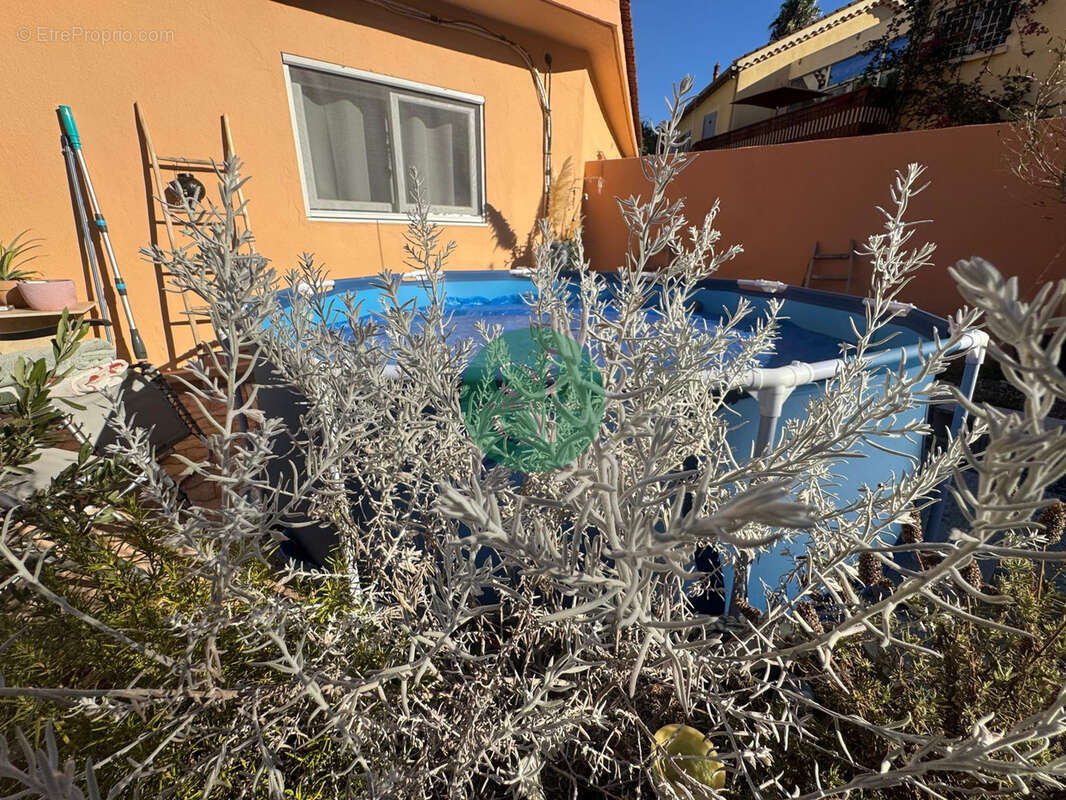 Charmante Maison  T2 en parfait état avec jardin et stationnement - photo 6